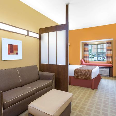 Microtel Inn & Suites By Wyndham University Medical Park Greenville Eksteriør bilde