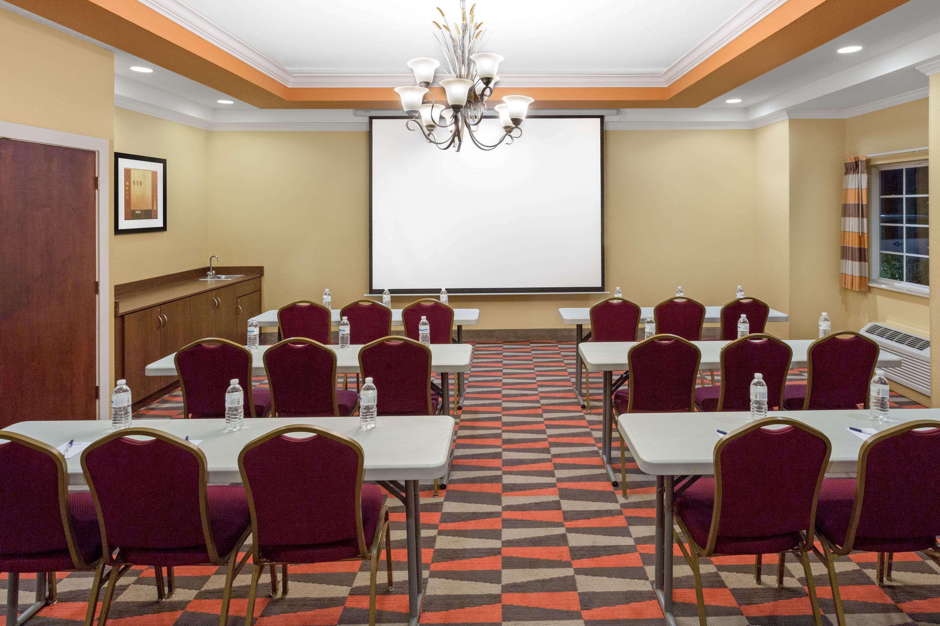Microtel Inn & Suites By Wyndham University Medical Park Greenville Eksteriør bilde