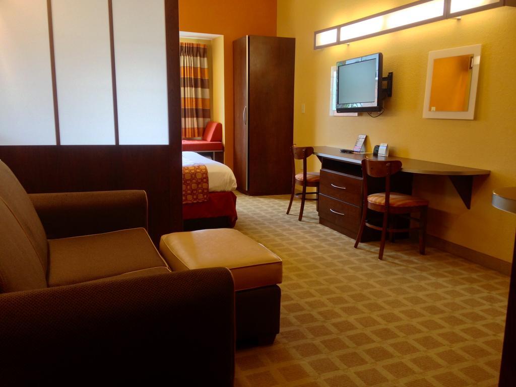 Microtel Inn & Suites By Wyndham University Medical Park Greenville Eksteriør bilde